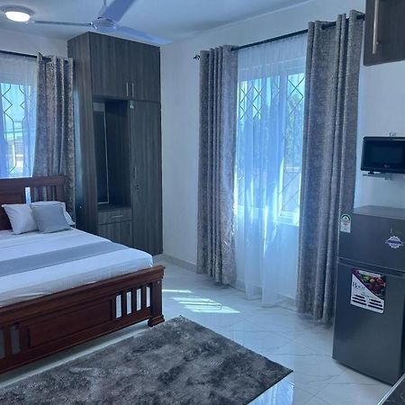 Grey Pearl Apartments Where Raha Is Also Our Priority มาลินดี ภายนอก รูปภาพ